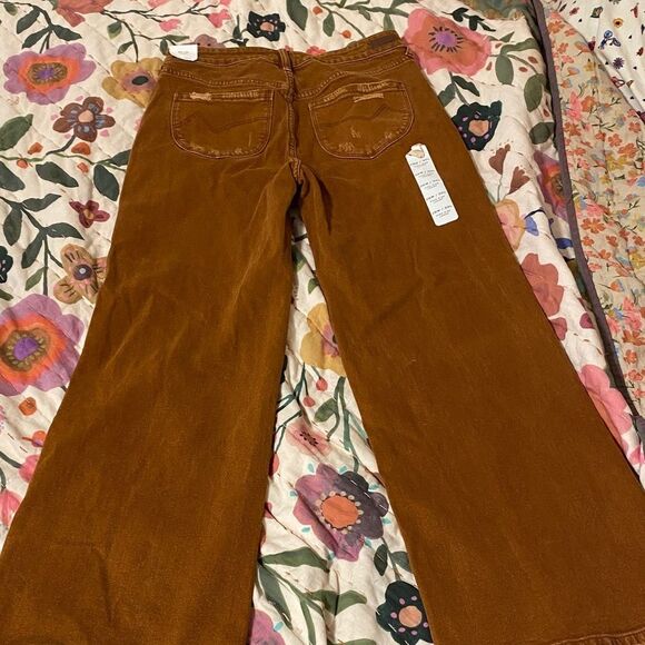 Women's distressed Cleo and Wolf copper Jeans Western Rodeo Cowgirl Small 26W - Picture 5 of 5